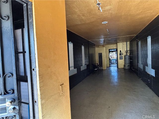 8414 Crenshaw, Inglewood, CA 90305