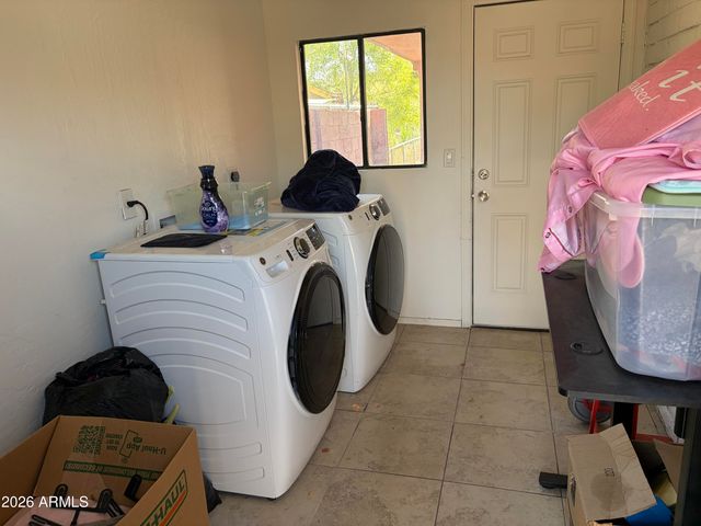 1904 W PALM Lane, Phoenix, AZ 85009