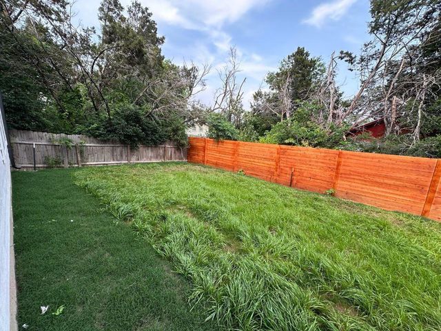11111 Elm ST, Jonestown, TX 78645