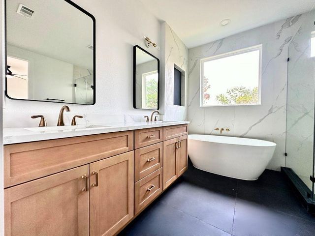 11111 Elm ST, Jonestown, TX 78645