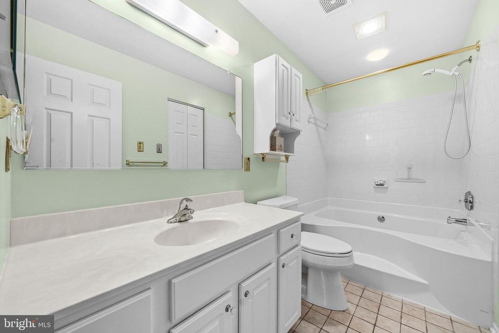 Image 26 of property listing at 704 COLLIER CT, Westminster, MD 21158