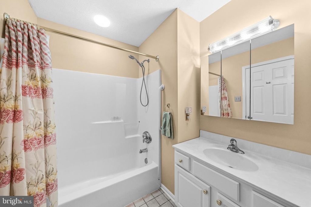 Image 30 of property listing at 704 COLLIER CT, Westminster, MD 21158