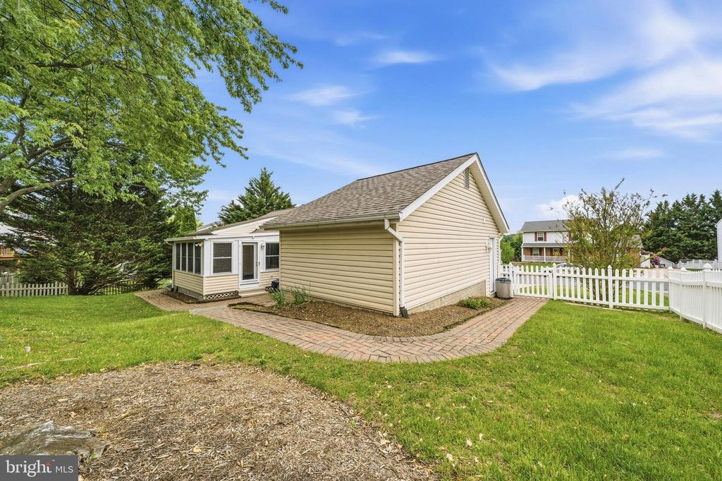 Image 46 of property listing at 704 COLLIER CT, Westminster, MD 21158
