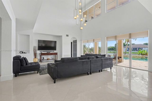 11606 Hibbs Grove Dr, Cooper City, FL 33330