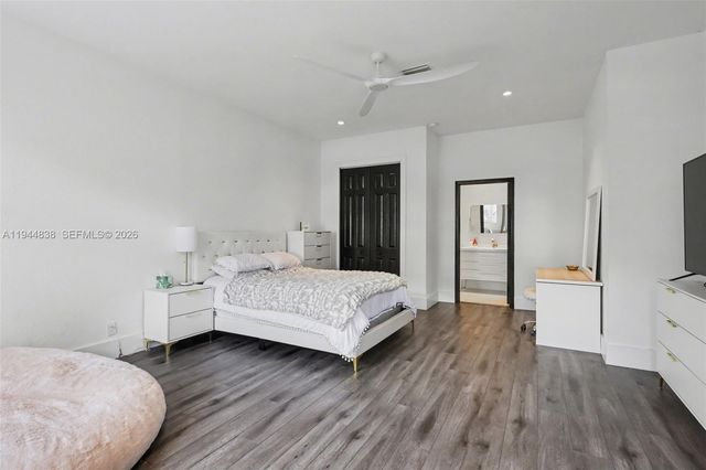 11606 Hibbs Grove Dr, Cooper City, FL 33330