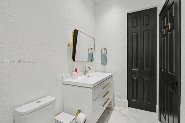 11606 Hibbs Grove Dr, Cooper City, FL 33330