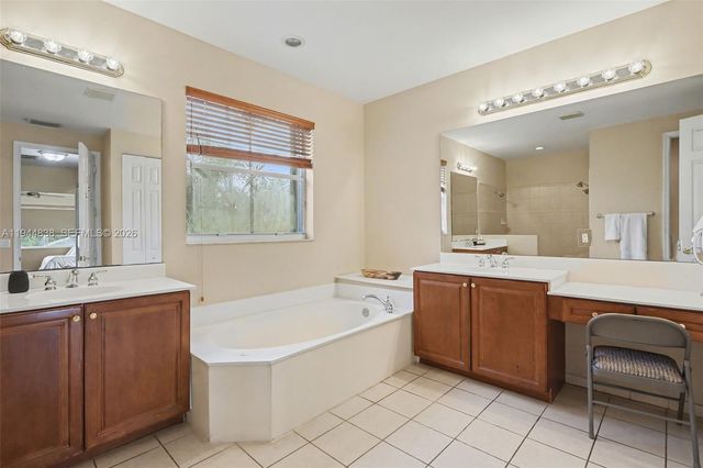 11606 Hibbs Grove Dr, Cooper City, FL 33330