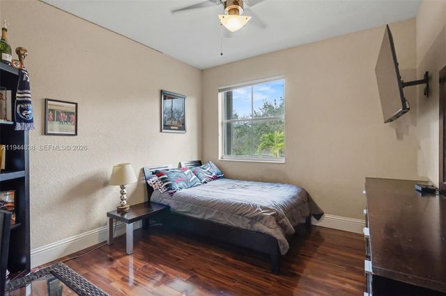 11606 Hibbs Grove Dr, Cooper City, FL 33330