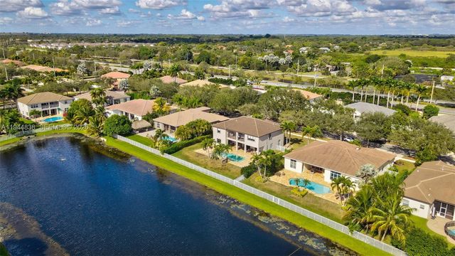 11606 Hibbs Grove Dr, Cooper City, FL 33330