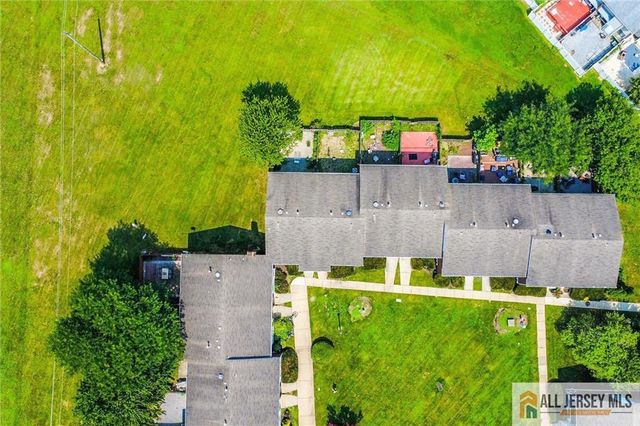 10 Quincy Circle L-10, South Brunswick, NJ 08810
