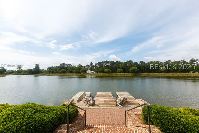 11 Old Oak Rd, Bluffton, SC 29909