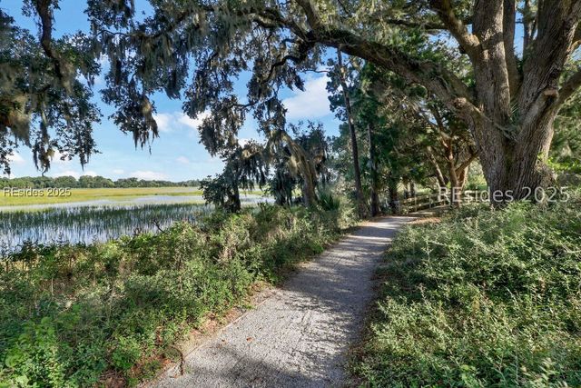 11 Old Oak Rd, Bluffton, SC 29909