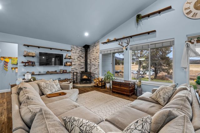 8997 NW Elizabeth Way, Prineville, OR 97754