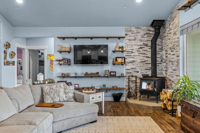 8997 NW Elizabeth Way, Prineville, OR 97754