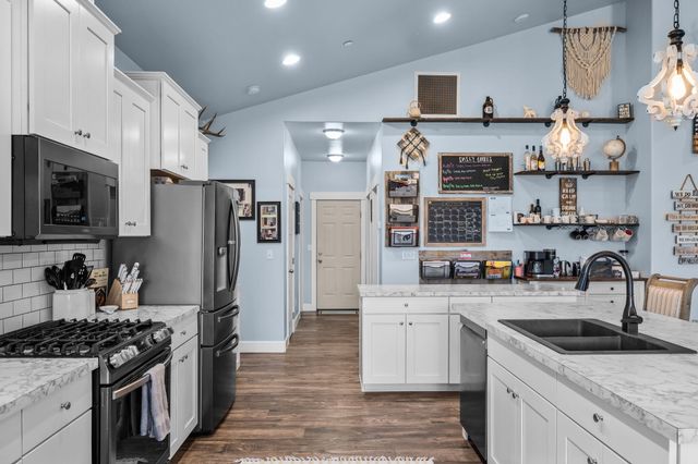 8997 NW Elizabeth Way, Prineville, OR 97754