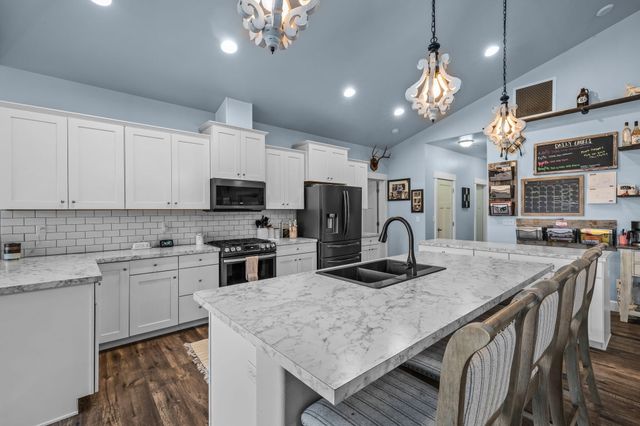 8997 NW Elizabeth Way, Prineville, OR 97754