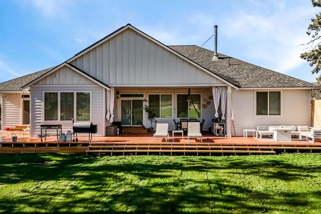 8997 NW Elizabeth Way, Prineville, OR 97754