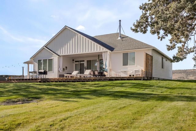 8997 NW Elizabeth Way, Prineville, OR 97754