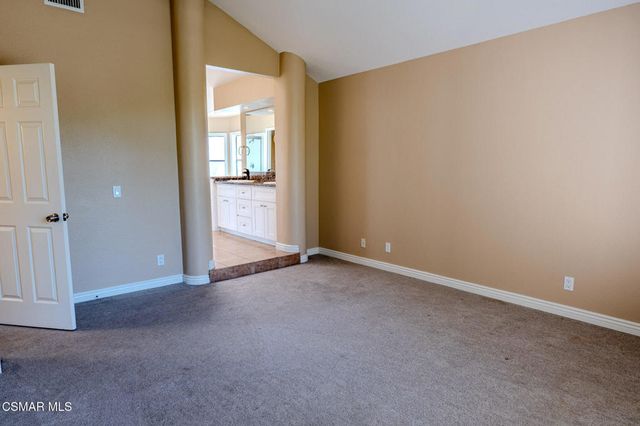2704 Simi Hills Lane, Simi Valley, CA 93063