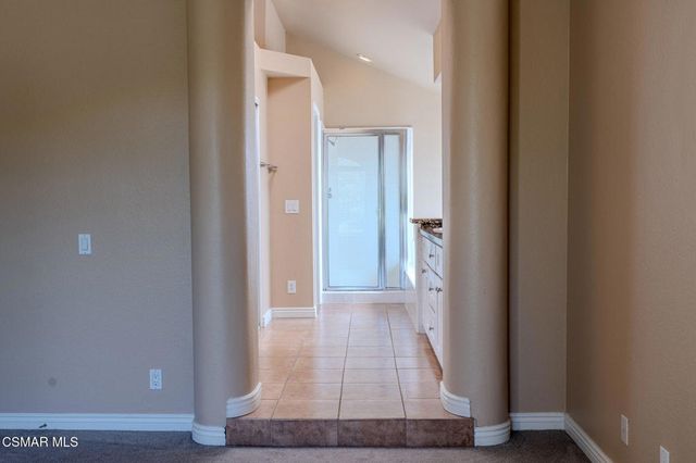 2704 Simi Hills Lane, Simi Valley, CA 93063