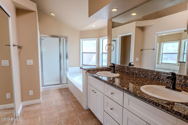 2704 Simi Hills Lane, Simi Valley, CA 93063