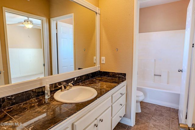 2704 Simi Hills Lane, Simi Valley, CA 93063