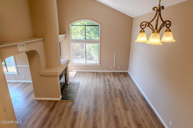 2704 Simi Hills Lane, Simi Valley, CA 93063