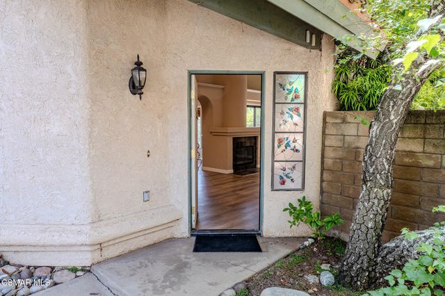 2704 Simi Hills Lane, Simi Valley, CA 93063