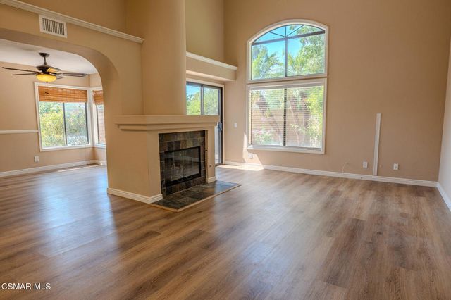 2704 Simi Hills Lane, Simi Valley, CA 93063