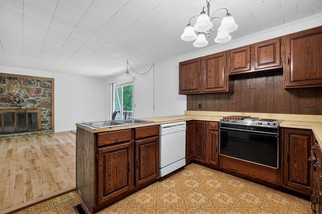 9249 Monterey Hwy, Sparta, TN 38583