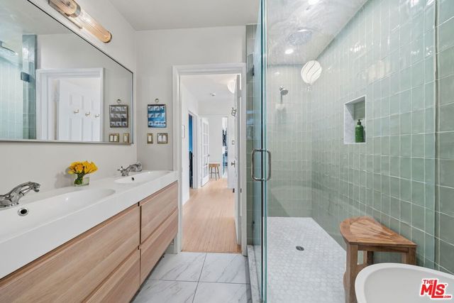 859 Cresthaven Drive, Los Angeles, CA 90042