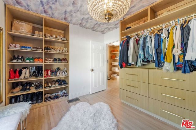 859 Cresthaven Drive, Los Angeles, CA 90042