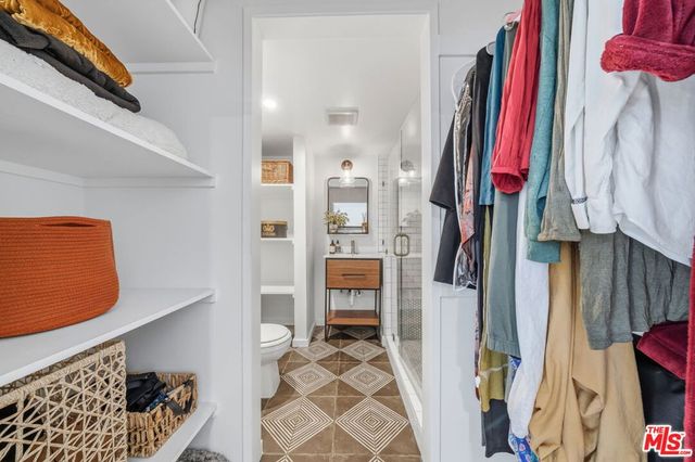 859 Cresthaven Drive, Los Angeles, CA 90042