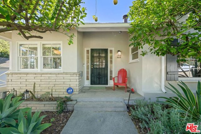 859 Cresthaven Drive, Los Angeles, CA 90042