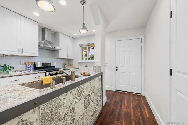 4794 Arizona 209, San Diego, CA 92116