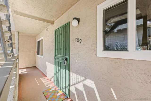 4794 Arizona 209, San Diego, CA 92116