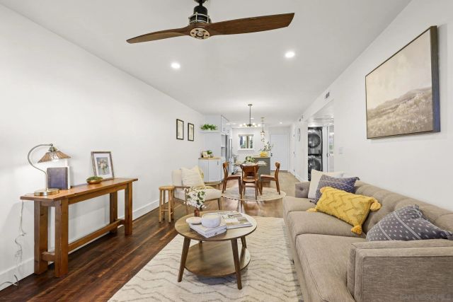 4794 Arizona 209, San Diego, CA 92116