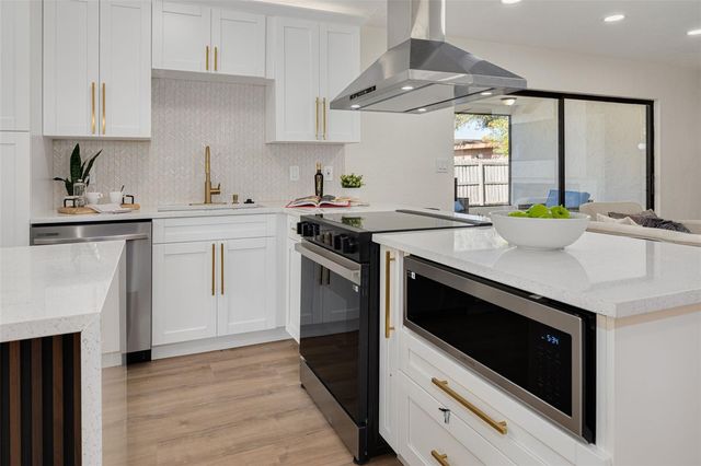 2034 58TH WAY N, Clearwater, FL 33760