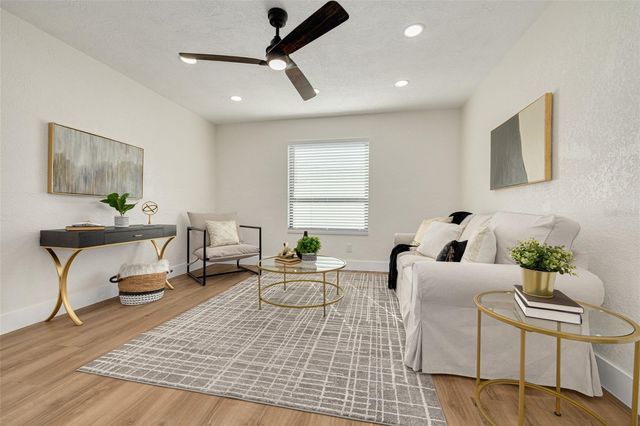 2034 58TH WAY N, Clearwater, FL 33760