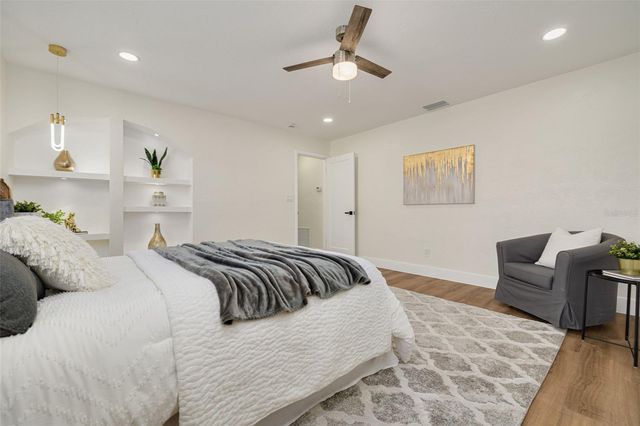 2034 58TH WAY N, Clearwater, FL 33760