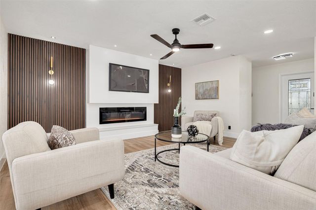 2034 58TH WAY N, Clearwater, FL 33760