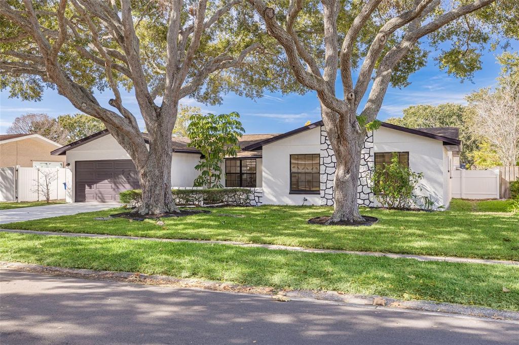 2034 58TH WAY N, Clearwater, FL 33760