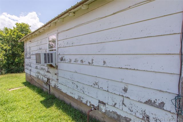609 7th, Crowder, OK 74430