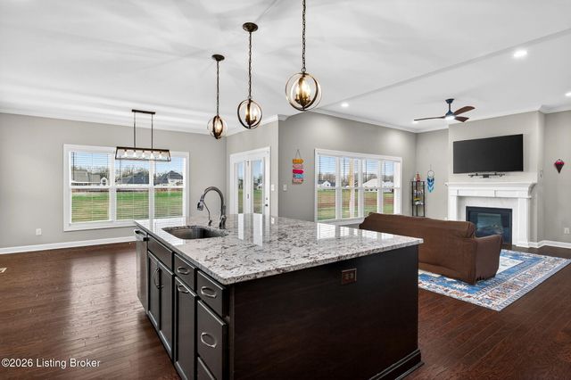 11516 Angel Falls Dr, Prospect, KY 40059