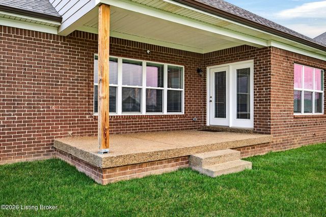 11516 Angel Falls Dr, Prospect, KY 40059