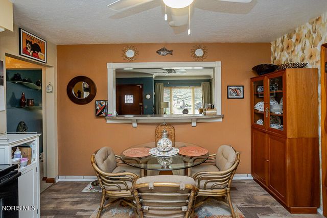 3215 Ravenwood Boulevard, Toledo, OH 43614