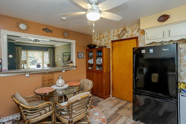 3215 Ravenwood Boulevard, Toledo, OH 43614