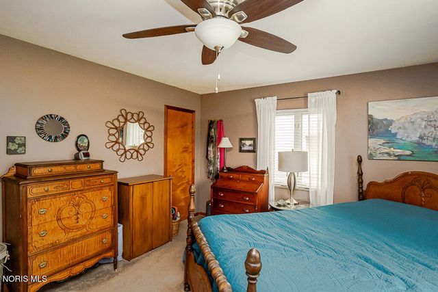 3215 Ravenwood Boulevard, Toledo, OH 43614