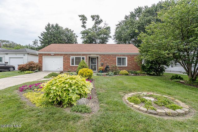 3215 Ravenwood Boulevard, Toledo, OH 43614