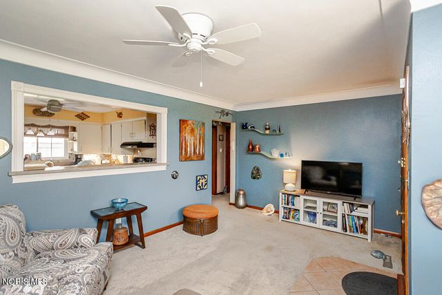 3215 Ravenwood Boulevard, Toledo, OH 43614
